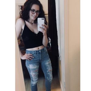 Meet your Posher, Emily